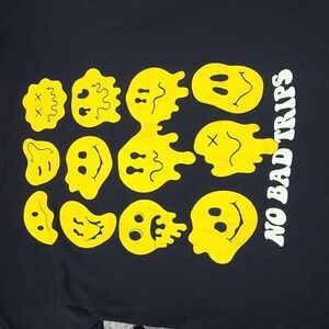POPULAR POISON NO BAD TRIPS SMILEY DRIP GRAPHIC BLACK CREW-NECK TEE-SHIRT LARGE